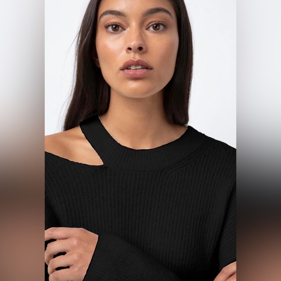 Amazing sweater-Runs big-fits like XL. Rails women’s Alexi Sweater L (12-14) - Picture 4 of 9